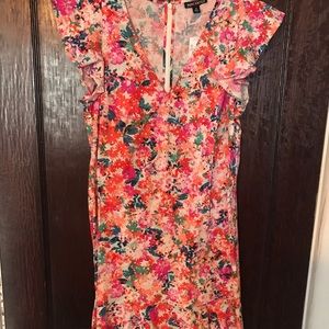 FLUTTER SLEEVE DRESS